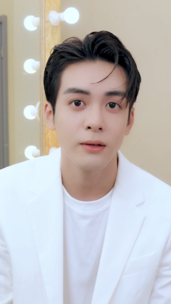 剧星传媒创意视频曾舜晞种草百雀羚淡纹帧颜眼霜