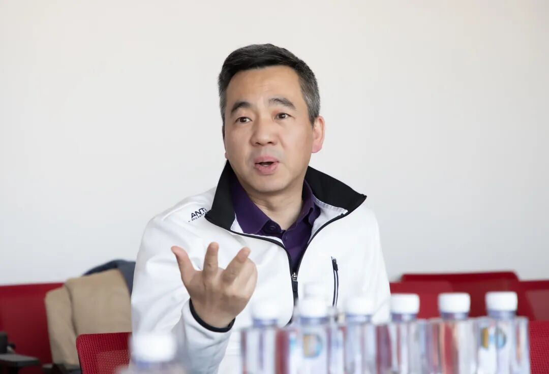 复旦大学管理学院校友中心主任段邵斌、EMBA新媒体研究会理事一行来访