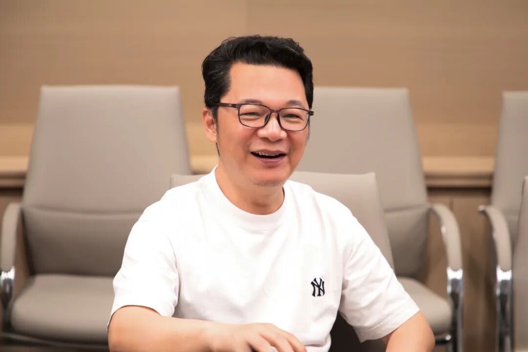 热烈欢迎爱奇艺高级副总裁吴刚来访剧星传媒，共探AI时代内容营销新范式