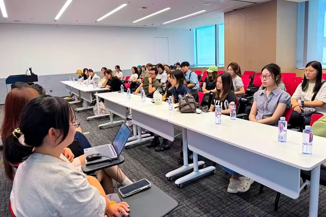 上海大学新闻传播学院广告系师生来访剧星传媒