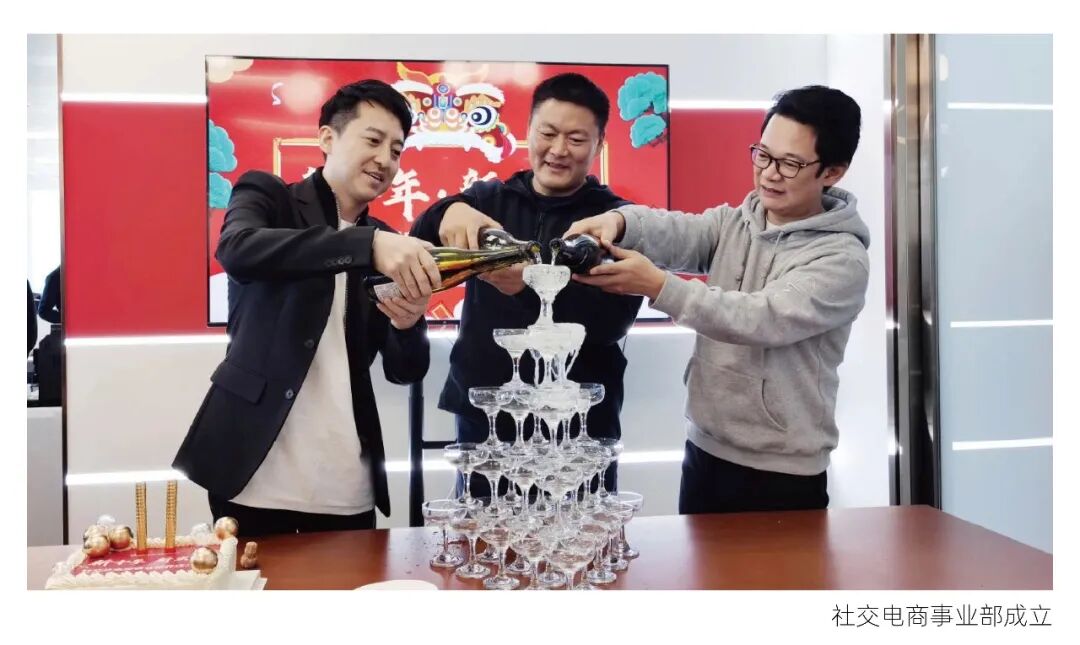 献礼剧星15周年丨老照片展：回望来时攀登路，潮头之上再出发