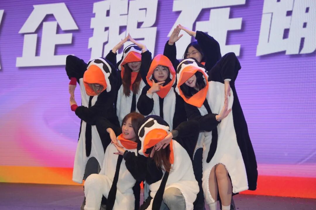 星光熠熠，一键启动剧星传媒各地“年会狂欢模式”！