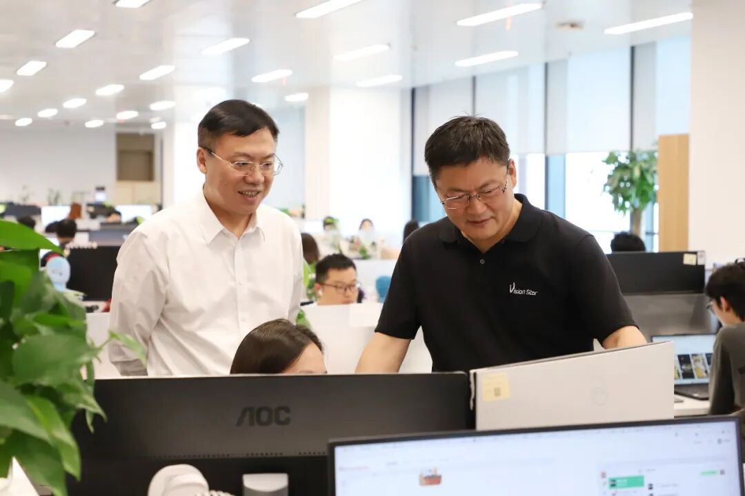 上海市市场监督管理局党组书记、局长李泽龙赴剧星传媒调研指导